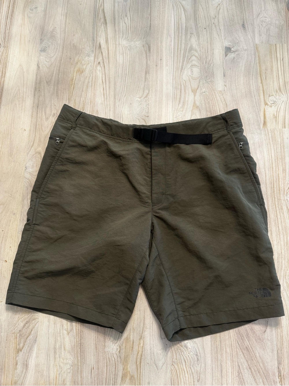 The North Face Olive Green Men's Outdoor Hybrid Hiking Shorts with Built-in Belt